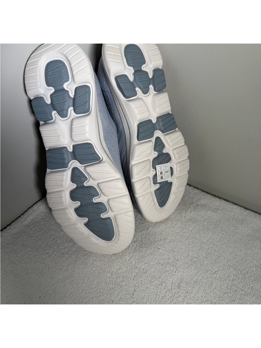 Skechers Women's Sneakers Size 8 5 - Picture 7 of 8